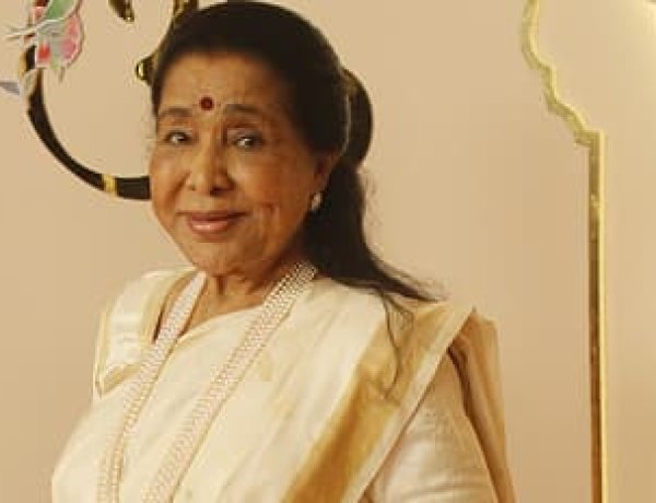 महान गायिका आशा भोसले का 92 वर्ष की उम्र में निधन, कल होगा अंतिम संस्कार