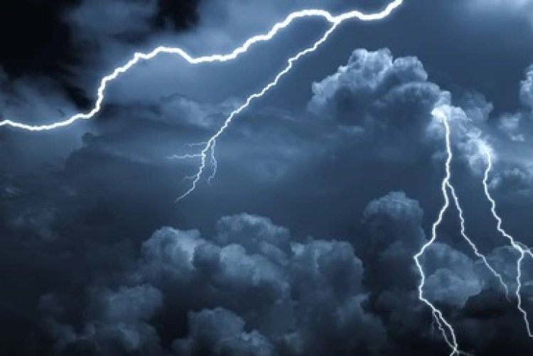 छत्तीसगढ़ में बदल गया मौसम का मिजाज, अगले 48 घंटों में तेज गर्मी के बीच आंधी-बारिश की चेतावनी