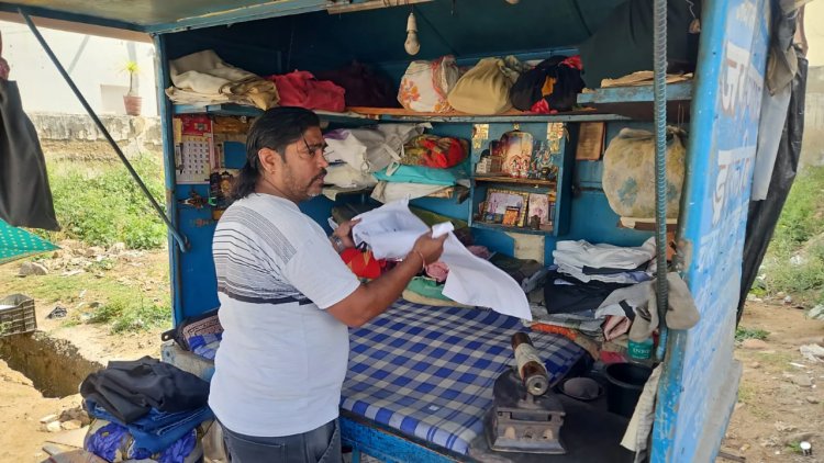 कपड़े प्रेस करने वाले के नाम पर 598 करोड़ का ट्रांजेक्शन, इनकम टैक्स नोटिस से मचा हड़कंप 