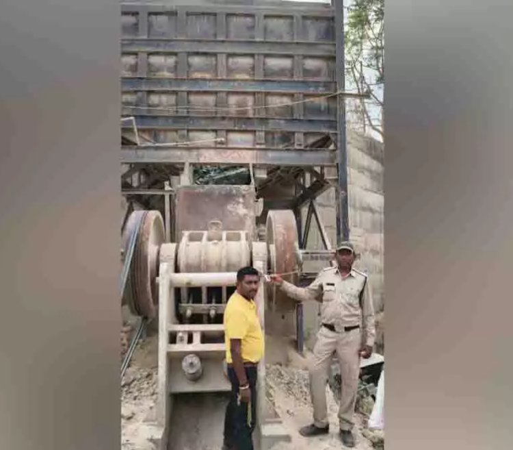 बड़ी कार्रवाई: मंदिर हसौद में खनिज विभाग का छापा, 2 खदानें सील, 7 हाइवा जब्त