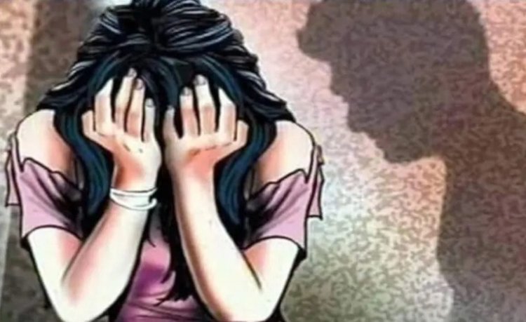 घर में घुसकर महिला-बेटी पर हमला, जहर पिलाने की कोशिश 