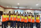 राडा ने ट्रैफिक पुलिस जवानों को वितरित किया रिफ्लेक्टिव सेफ्टी जैकेट