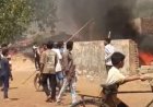बहन से बातचीत के शक में युवक की चाकू मारकर हत्या, गुस्साए ग्रामीणों ने आरोपी के घर में की तोड़फोड़ 