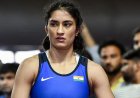 एशियन गेम्स ट्रायल में टूटा विनेश फोगाट का सपनाः विवाद और हंगामे के बाद कहा- फिर वापस आऊंगी, इसी अखाड़े में...