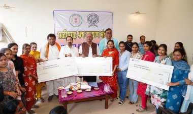 मजूदरों के मसीहा बृजमोहन अग्रवाल ने जन्मदिवस पर दी सौगात,500 श्रमिकों को मिली साइकिल