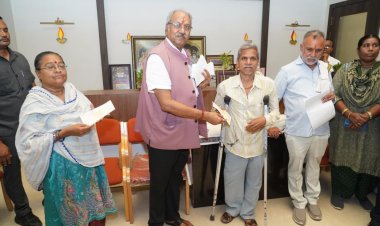 सांसद बृजमोहन अग्रवाल ने 254 हितग्राहियों को वितरित किए करीब 25 लाख रुपए के अनुदान 