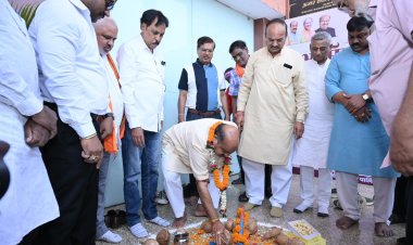 उत्तर विधानसभा क्षेत्र में विकास की लगातार सौगात: विधायक पुरन्दर मिश्रा ने 22 विकास कार्यों का किया भूमिपूजन 
