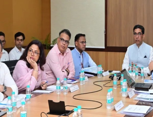 व्हाट्सएप पर मिलेगी रजिस्ट्री की कॉपी, किसानों को डिजिटल किसान किताब की सुविधा