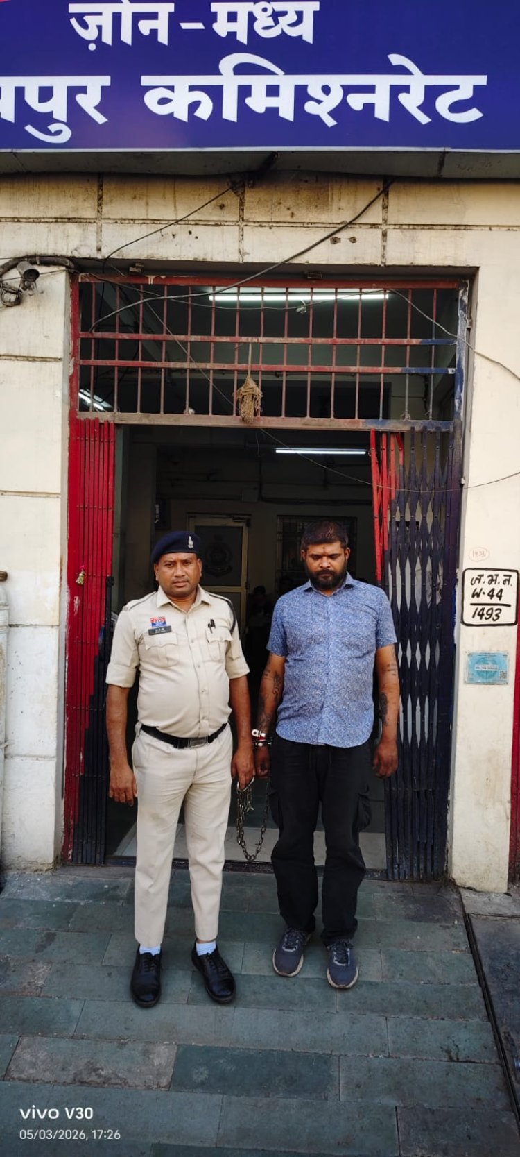 रायपुर में पत्रकार पर जानलेवा हमला  : पैसे नहीं देने पर पत्रकार के चेहरे पर वार,पुलिस ने आरोपी को दबोचा