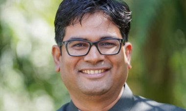 जन्मदिन पर विशेषः पहले प्रयास में बने आईएएस, अब संभाल रहे प्रदेश का खजाना