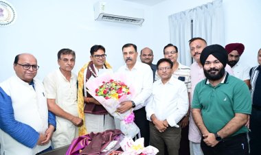 व्यापार एवं उद्योग जगत के प्रतिनिधियों ने CAIT छत्तीसगढ़ के साथ वित्त मंत्री ओपी चौधरी को जन्मदिन की शुभकामनाएँ दी