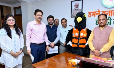 राष्ट्रीय कायाकिंग-केनोईंग प्रतियोगिता के मस्कट ‘पहाड़ी मैना’ का मुख्यमंत्री ने किया विमोचन