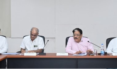 अब नीति आयोग तैयार करेगा प्लम्बर, कारपेंटर और गार्डनर : मोबाइल और इसकी बढ़ती लत से निपटने विशेष कार्ययोजना