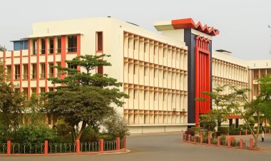 रायपुर मेडिकल कॉलेज में डॉक्टरों की कमी बरकरार, प्रोफेसरों के तबादले से बढ़ी चिंता