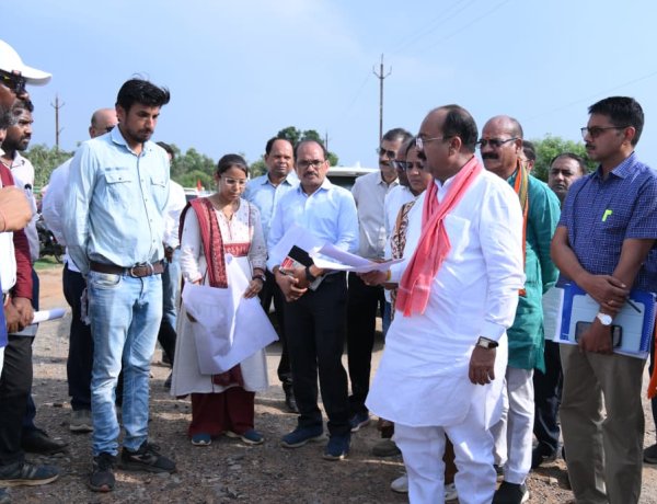 बस्तर दौरे पर अरुण साव : पीडब्ल्यूडी और जगदलपुर निगम के अधिकारियों की लगाई क्लास,लापरवाही पर जमकर बरसे