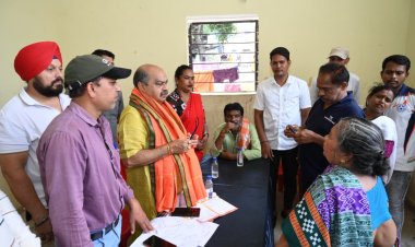 श्रमिकों के सशक्तिकरण की दिशा में एक और महत्वपूर्ण कदम : विधायक पुरन्दर मिश्रा ने श्रम कार्ड वितरित किए