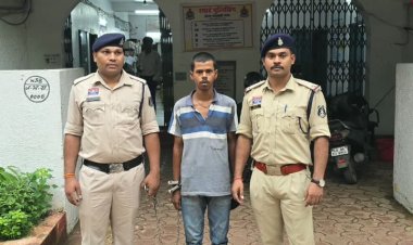 गुस्से की आग ने ली दोस्त की जान: स्कूटी जलाने के दौरान झुलसे युवक की मौत, आरोपी गिरफ्तार