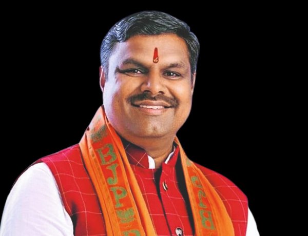 स्कूलों में मंत्रोच्चार पर हाईकोर्ट की मुहर,स्कूल शिक्षा मंत्री गजेन्द्र यादव ने फैसले का किया स्वागत