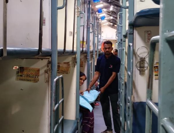 स्लीपर कोच में भी बेड रोल सुविधा : अमरकंटक एक्सप्रेस में 30 से 70 तक के पैकेज,भुगतान कर ले सकेंगे चादर-तकिया