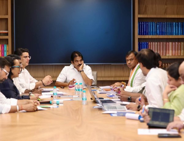 छत्तीसगढ़ कांग्रेस देश में नंबर वन : समीक्षा बैठक में मिला पहला स्थान