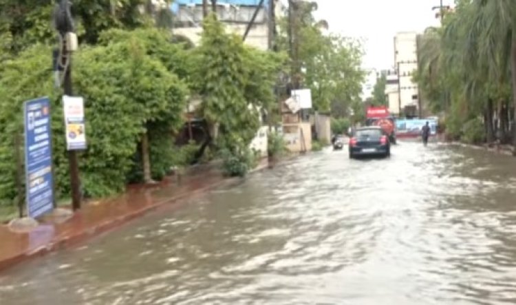 पहली बारिश में डूबी राजधानी, 45 मिनट की बरसात ने खोली नगर निगम की तैयारियों की पोल