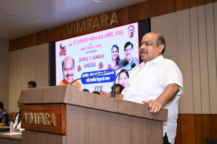 मां आदिशक्ति महिला सेवा समिति एवं उत्कल समाज के संयुक्त आयोजन में विधायक पुरंदर मिश्रा हुए शामिल