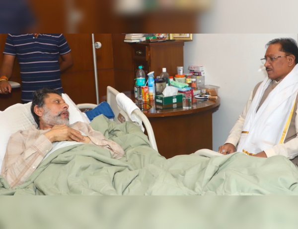 नई दिल्ली के छत्तीसगढ़ निवास पहुंचे सीएम विष्णुदेव साय,किरण सिंह देव से मिलकर जाना कुशलक्षेम