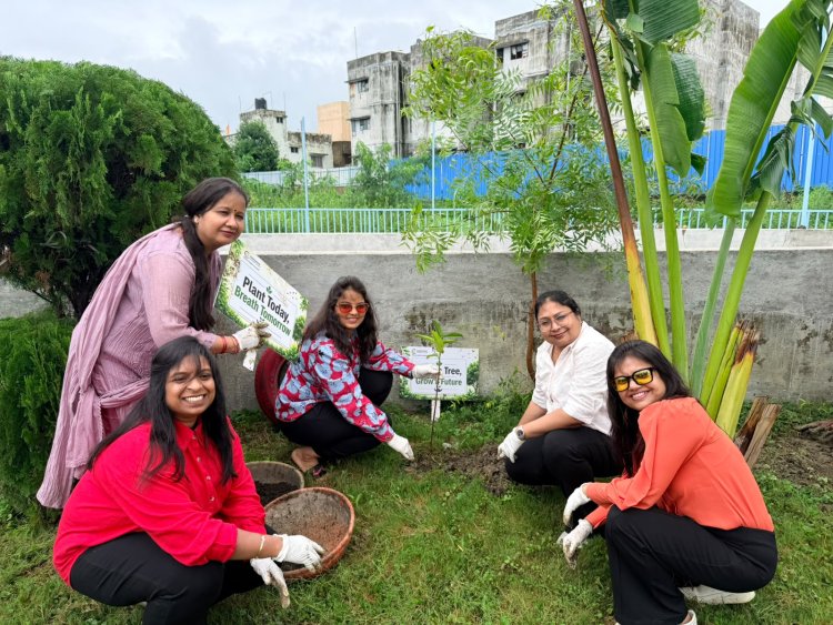 बिजनेस लीडर्स ने पौधे लगाकर दिया हरियाली का संदेश, कॉर्पोरेट कनेक्शंस रायपुर के स्पाउसल ग्रुप की पहल