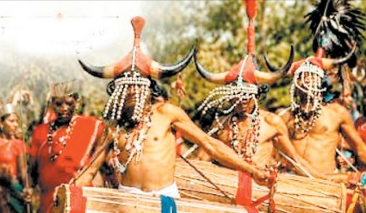 राष्ट्रपति भवन में स्वतंत्रता दिवस समारोह, गौर मडिय़ा नृत्य और गेंड़ी की प्रस्तुति