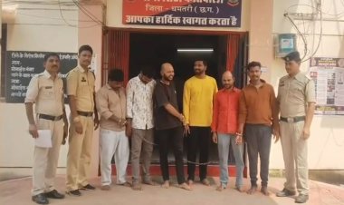 मकान में सजी थी जुए की महफिल: पुलिस ने दबिश देकर 6 जुआरियों को रंगे हाथों पकड़ा