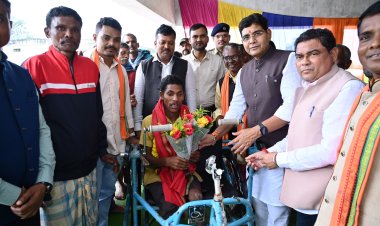बदरेंगा की जनचौपाल में पहुंचे कैबिनेट मंत्री टंकराम वर्मा और विधायक विनायक गोयल,हितग्राहियों को मिला योजनाओं का लाभ