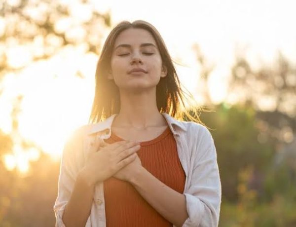 सुबह और शाम की धूप क्यों है शरीर के लिए वरदान? जानें स्वास्थ्य को मिलने वाले 5 अद्भुत फायदे