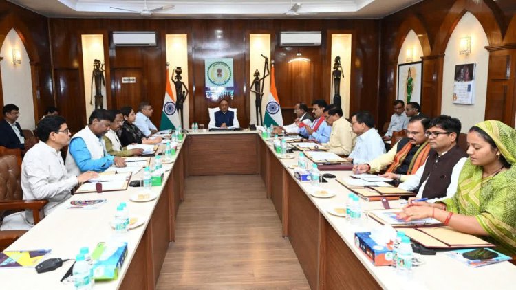 छत्तीसगढ़ कैबिनेट बैठक में कई बड़े फैसलों पर लगी मुहर: किसानों, युवाओं और बुनियादी ढांचे को लेकर बड़ा कदम