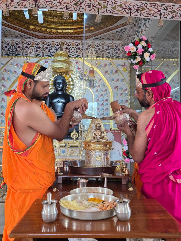 श्री मुनि सुब्रत नाथ दिगंबर जैन मंदिर में मनाया गया उत्तम शौच धर्म