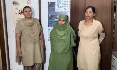 नगर निगम में नौकरी करने का झांसा देकर जीता भरोसा, गलत हस्ताक्षर वाले चेक थमाए,महिला गिरफ्तार-साथी फरार