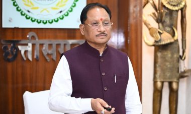मुख्यमंत्री विष्णु देव साय ने बाबा कार्तिक उरांव की जन्मशताब्दी पर उनकी आदमकद प्रतिमा का किया अनावरण
