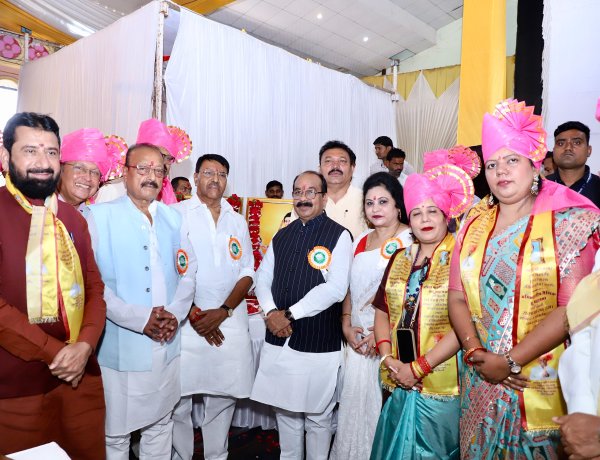 महाराष्ट्र में अखिल भारतीय तैलिक साहू महासभा के राष्ट्रीय अधिवेशन में बतौर मुख्य अतिथि शामिल हुए डिप्टी सीएम अरुण साव