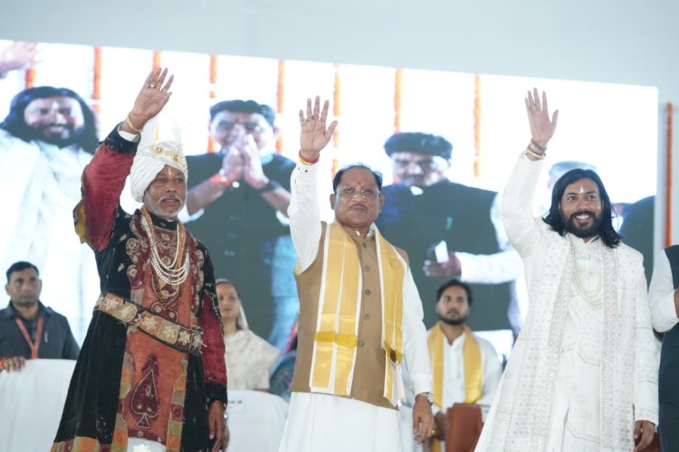 मुख्यमंत्री साय भण्डारपुरी धाम में आयोजित गुरु दर्शन एवं संत समागम मेले में हुए शामिल,चार विकास कार्यों की घोषणा