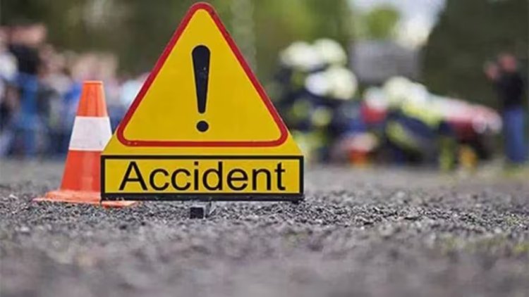 आधी रात अग्रसेन धाम के पास स्कोडा ने बलेनो कार को ठोंका, बुजुर्ग की मौत, तीन गंभीर